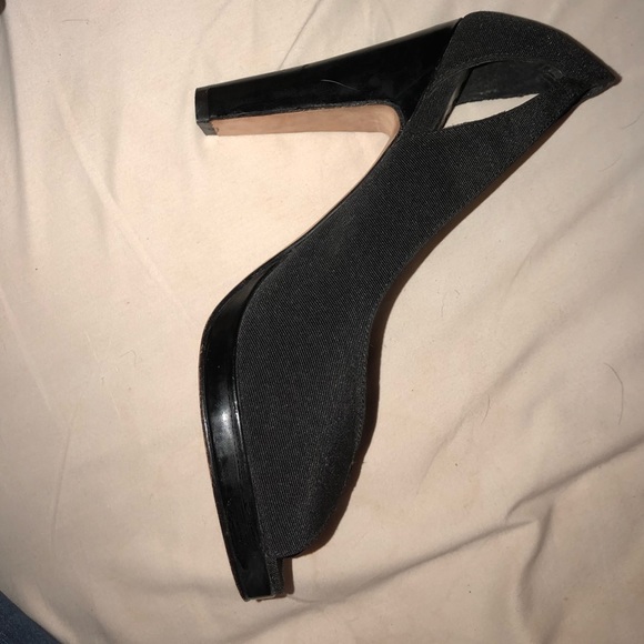 Shoes - Picture 3 of 4